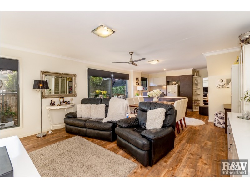 6/11 Fourth Ave, Bongaree QLD 4507