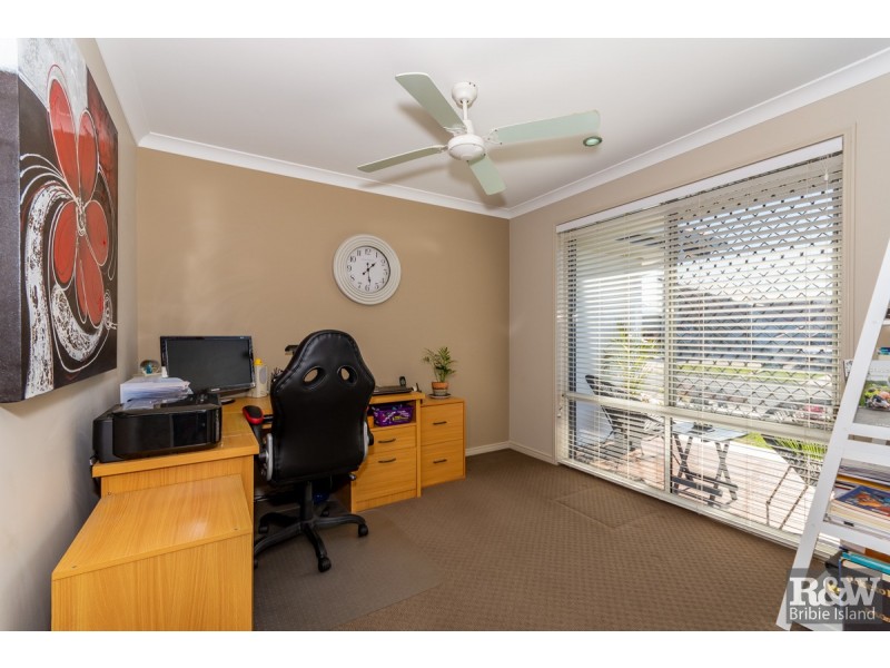 25 Barklya Crescent, Bongaree QLD 4507