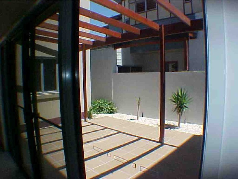 Sandstone Point QLD 4511