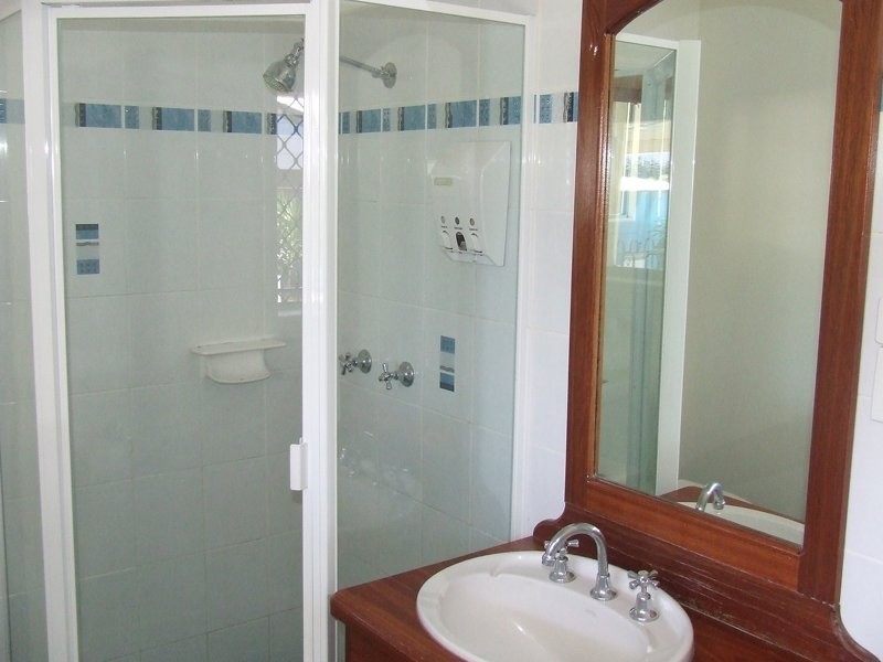 20 Ferguson Avenue, Bongaree QLD 4507