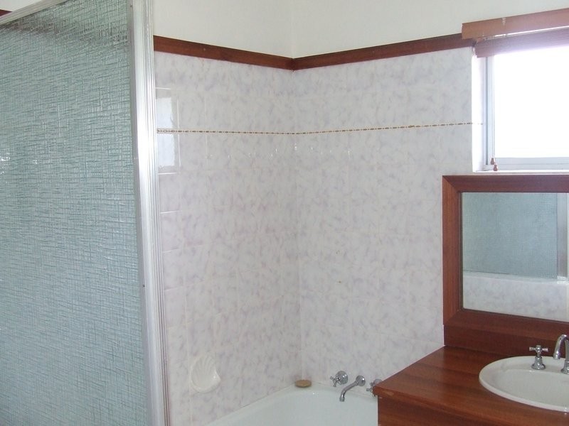 20 Ferguson Avenue, Bongaree QLD 4507