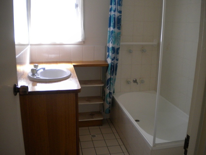 2/23 Sixth Ave, Woorim QLD 4507