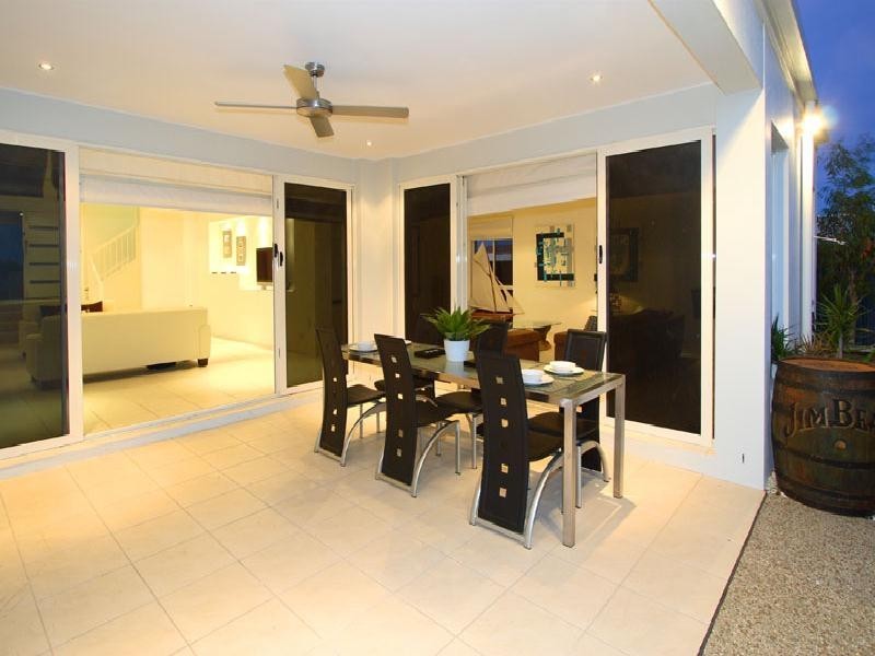 68 Marina Boulevarde, Banksia Beach QLD 4507