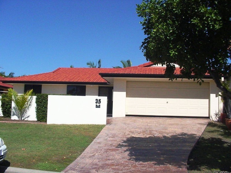 35  Voyagers Drive, Banksia Beach QLD 4507