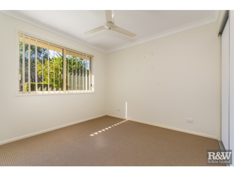 26 Corrimal Place, Sandstone Point QLD 4511