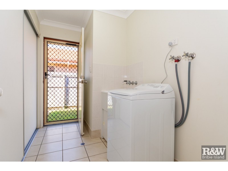 26 Corrimal Place, Sandstone Point QLD 4511