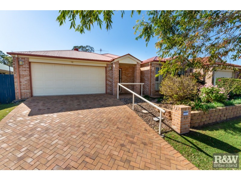 26 Corrimal Place, Sandstone Point QLD 4511
