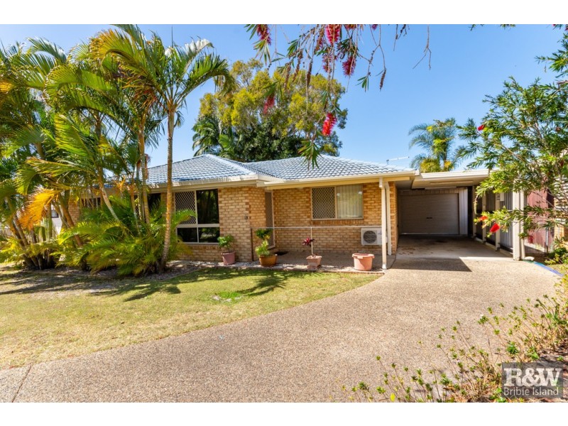 13 Beagle Avenue, Banksia Beach QLD 4507