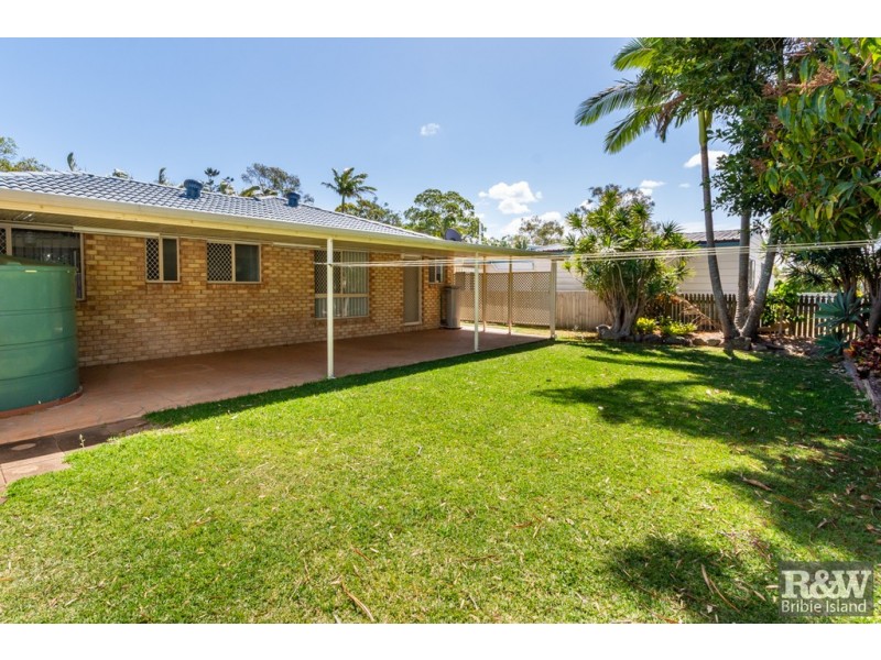13 Beagle Avenue, Banksia Beach QLD 4507