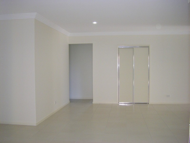 7 Skiff Court, Banksia Beach QLD 4507