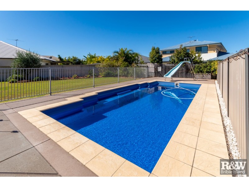 39 Raptor Parade, Banksia Beach QLD 4507