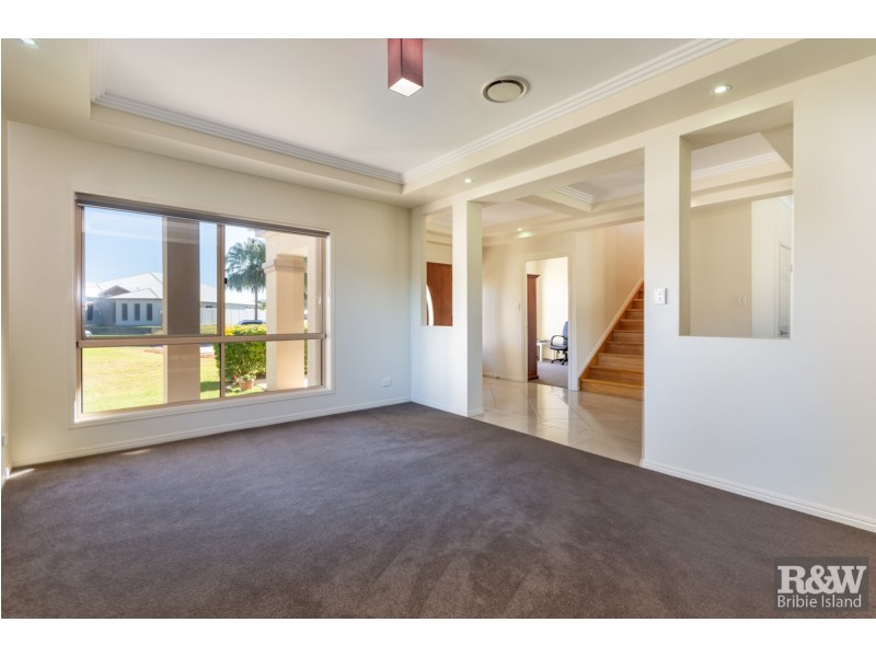 39 Raptor Parade, Banksia Beach QLD 4507