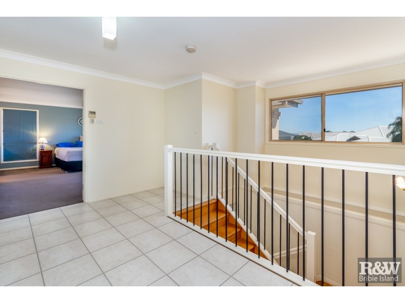 39 Raptor Parade, Banksia Beach QLD 4507