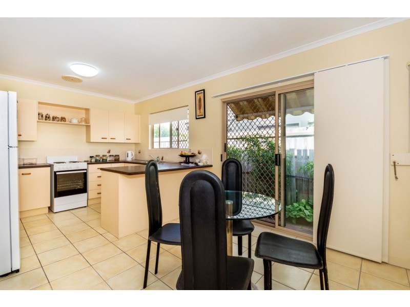 2/21 Foley Street, Bongaree QLD 4507