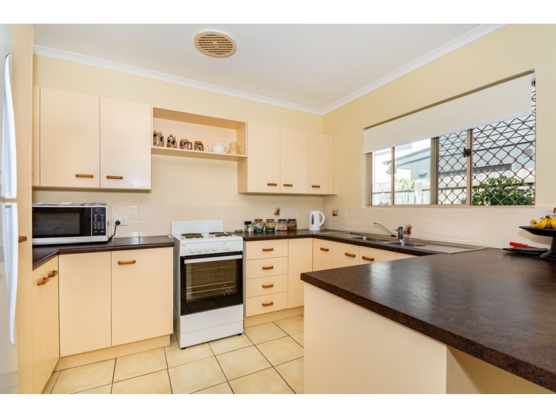 2/21 Foley Street, Bongaree QLD 4507