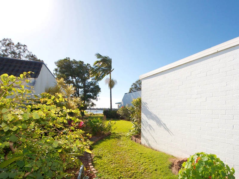 Sandstone Point QLD 4511