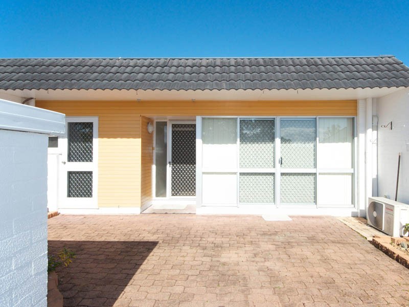 Sandstone Point QLD 4511