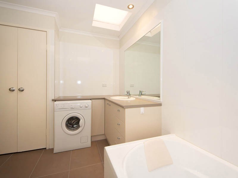 Sandstone Point QLD 4511