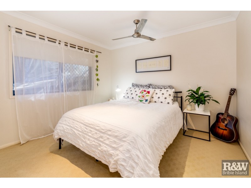 21 Raptor Parade, Banksia Beach QLD 4507