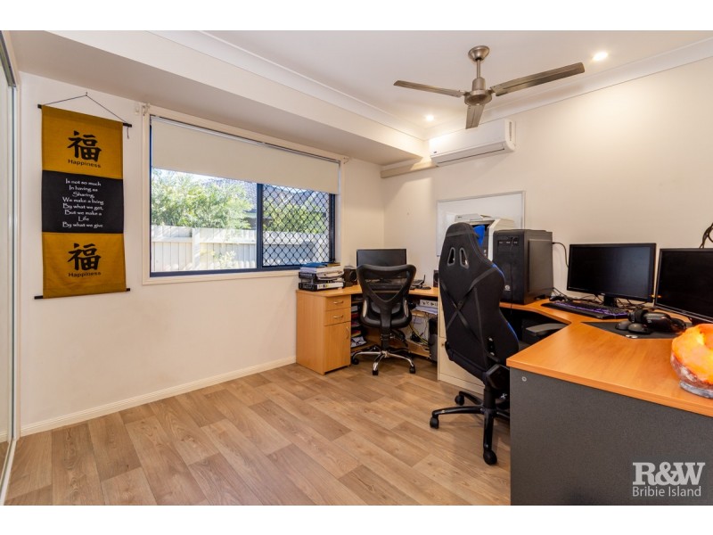 21 Raptor Parade, Banksia Beach QLD 4507