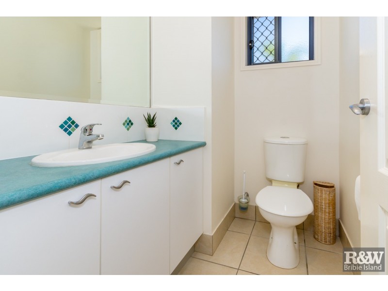 21 Raptor Parade, Banksia Beach QLD 4507