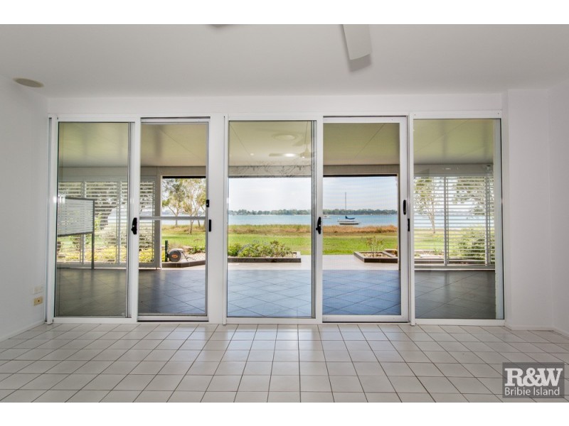 Sandstone Point QLD 4511