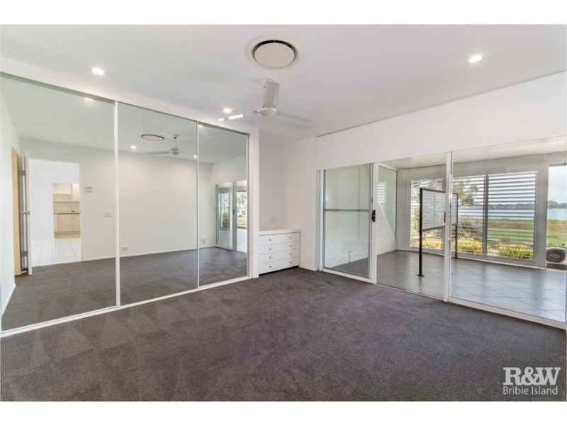 Sandstone Point QLD 4511