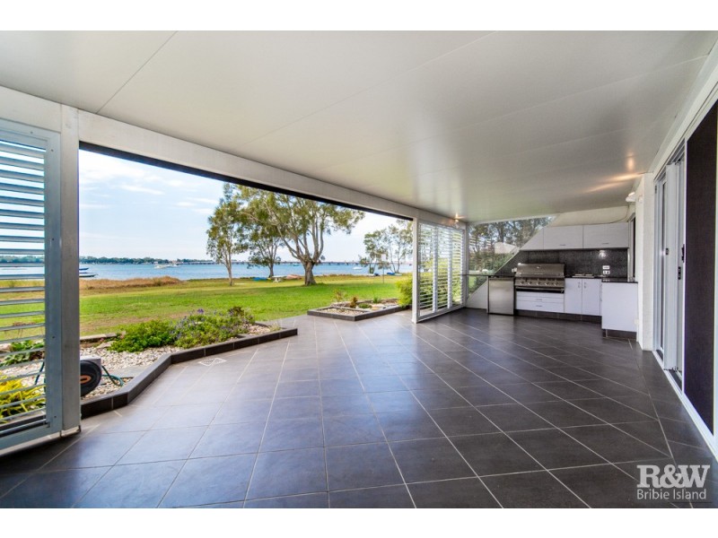 Sandstone Point QLD 4511