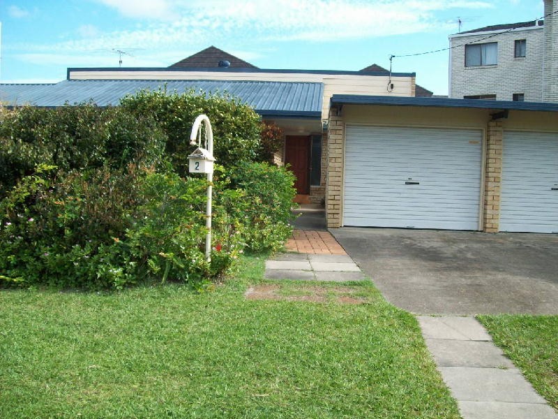 2 Elkhorn Avenue, Bribie Island QLD 4507