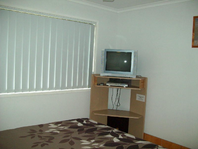 2 Elkhorn Avenue, Bribie Island QLD 4507