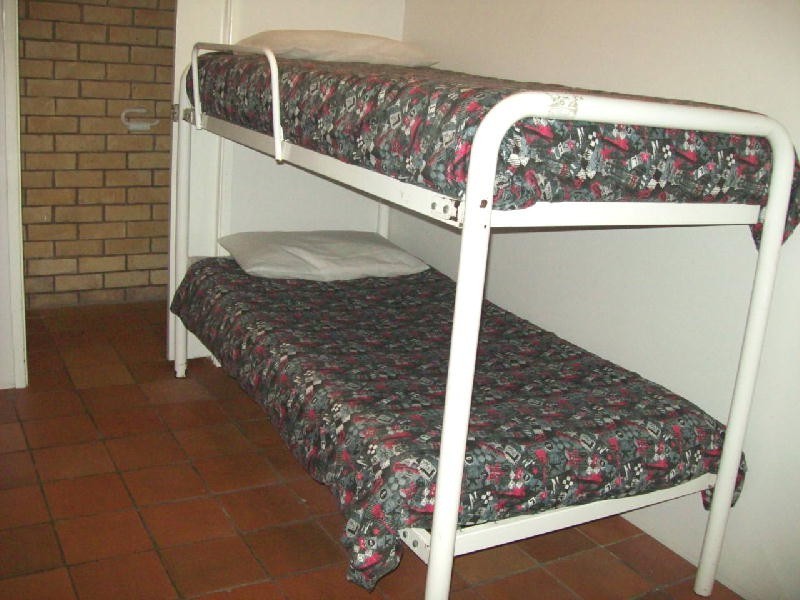 2 Elkhorn Avenue, Bribie Island QLD 4507