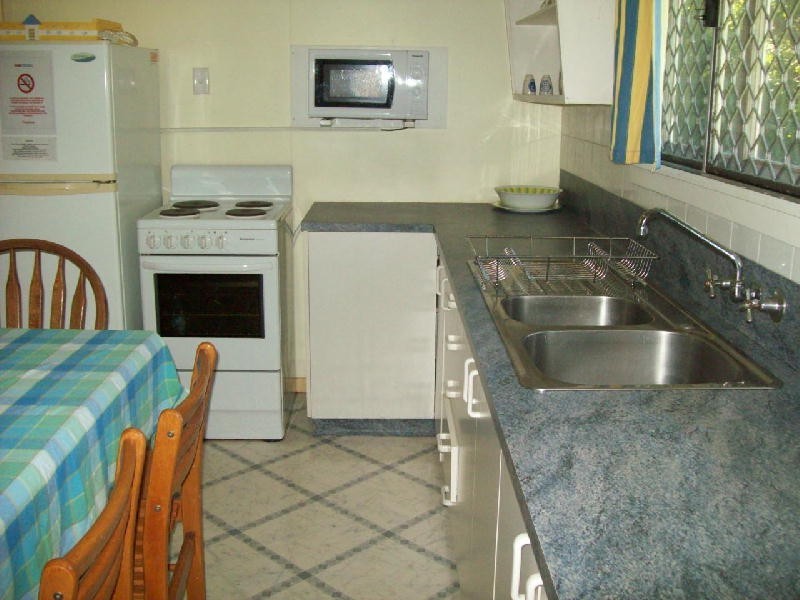 10 Kingfisher Drive, Bribie Island QLD 4507