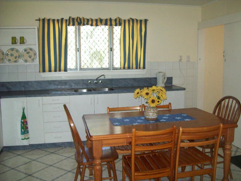 10 Kingfisher Drive, Bribie Island QLD 4507