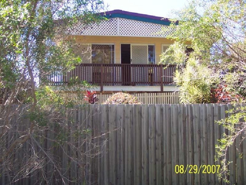 1 Sunderland Drive, Bribie Island QLD 4507
