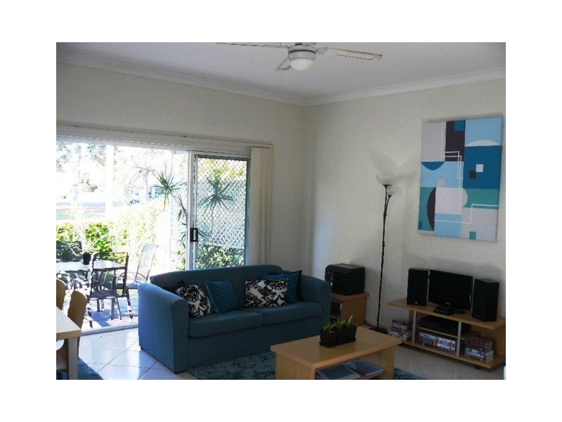 6a  Jabiru Street, Bribie Island QLD 4507