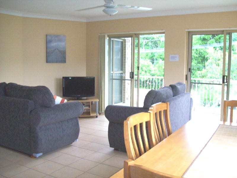 3-5 Wattle Avenue, Holiday Unit, Bongaree QLD 4507