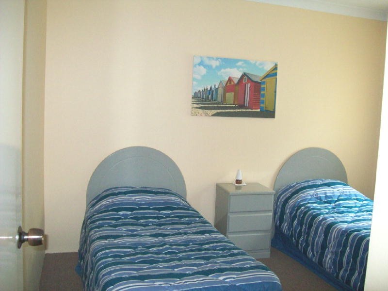 3-5 Wattle Avenue, Holiday Unit, Bongaree QLD 4507