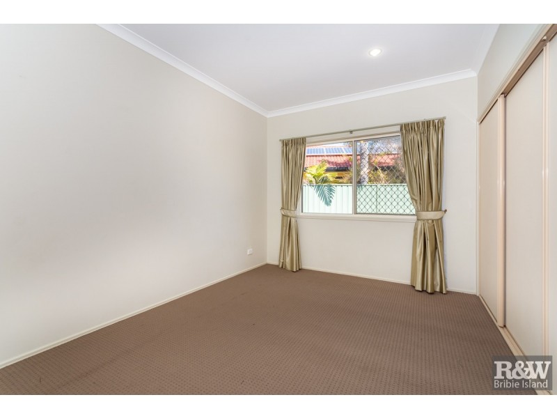 8 Seabreeze Avenue, Banksia Beach QLD 4507