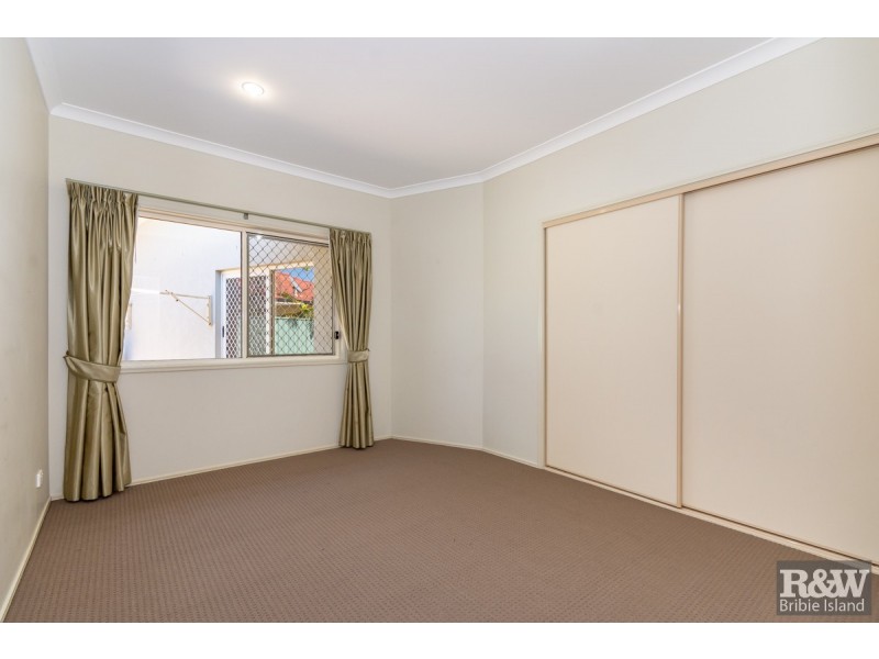 8 Seabreeze Avenue, Banksia Beach QLD 4507