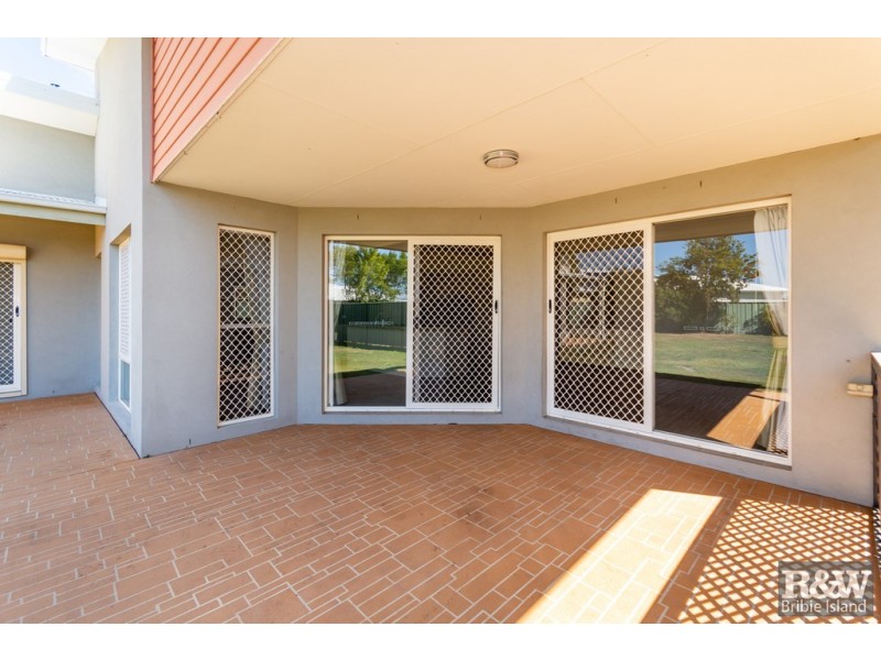 8 Seabreeze Avenue, Banksia Beach QLD 4507