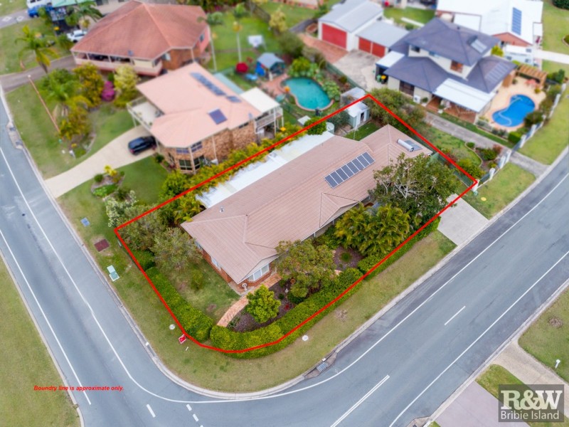 100 Bestmann Road East, Sandstone Point QLD 4511