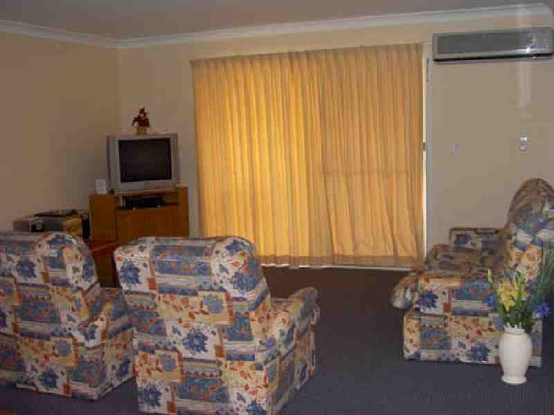 18/23  Sylvan Beach Esplanade, Bellara QLD 4507