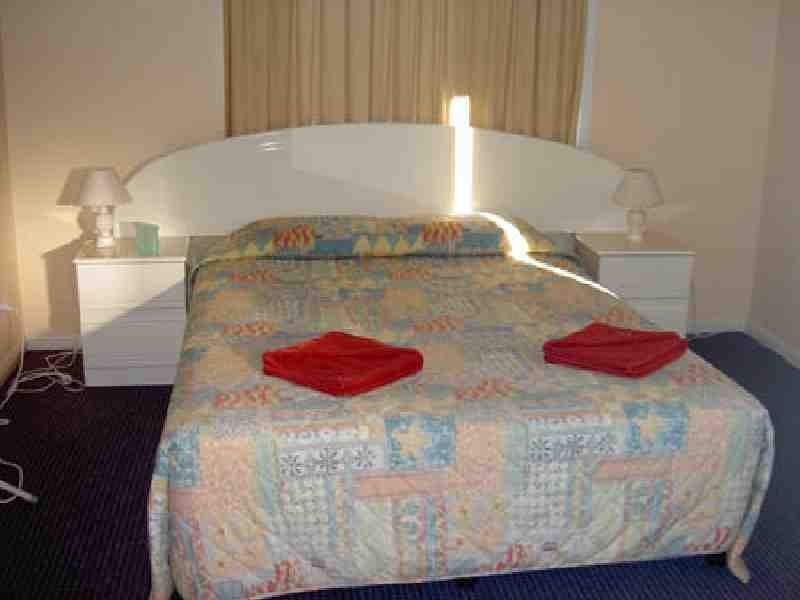 18/23  Sylvan Beach Esplanade, Bellara QLD 4507
