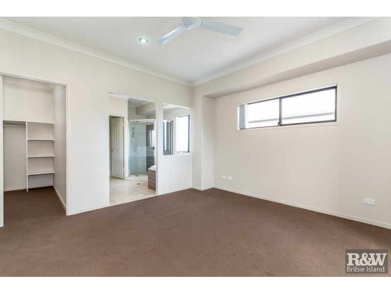 11 Pectoral Place, Banksia Beach QLD 4507