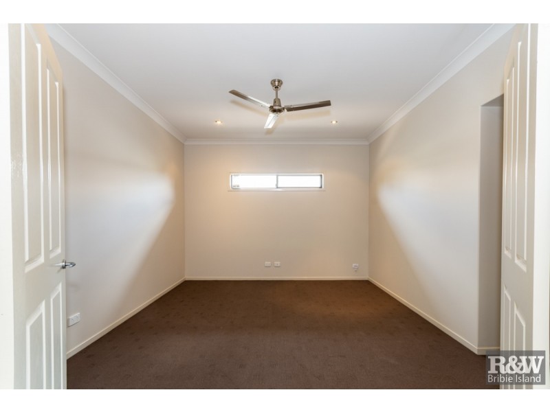 11 Pectoral Place, Banksia Beach QLD 4507