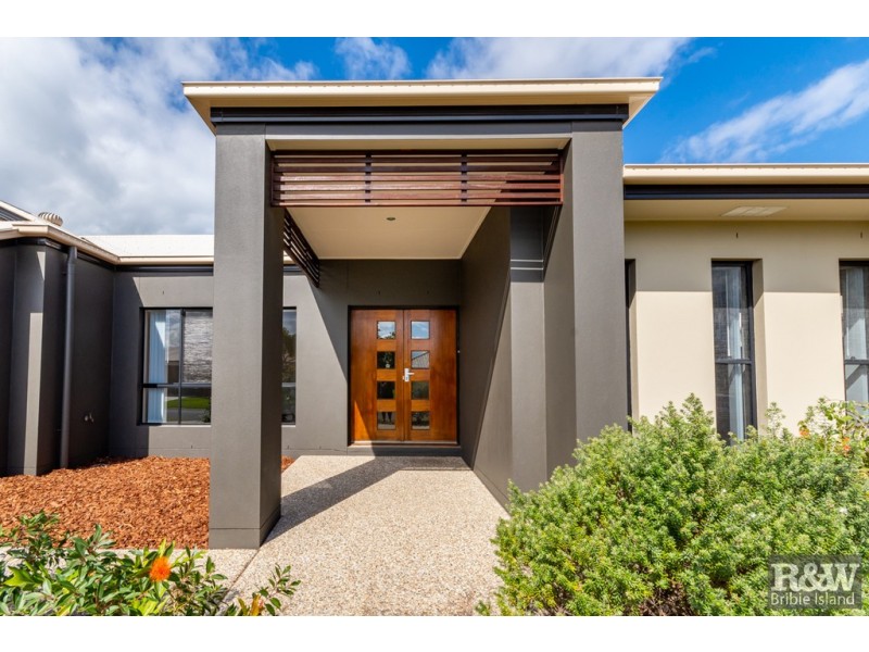 11 Pectoral Place, Banksia Beach QLD 4507