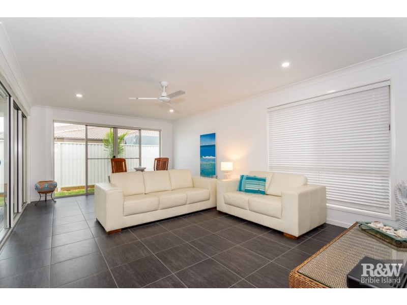 44 Cod Circuit, Bongaree QLD 4507