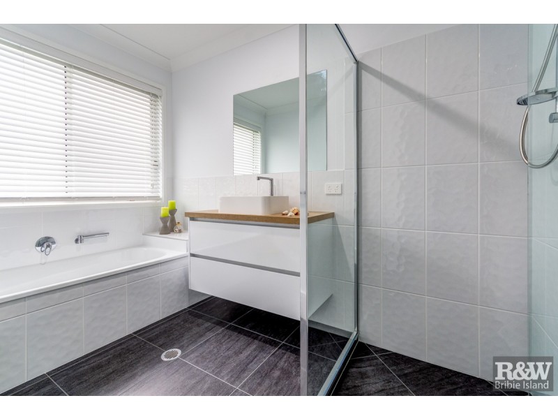 44 Cod Circuit, Bongaree QLD 4507