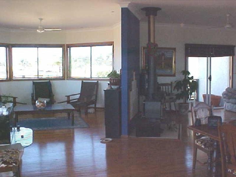 Sandstone Point QLD 4511