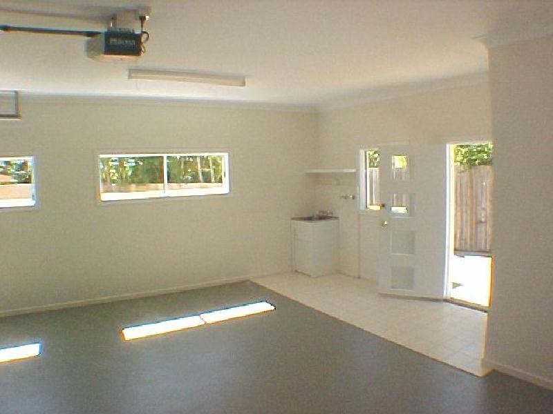 Sandstone Point QLD 4511